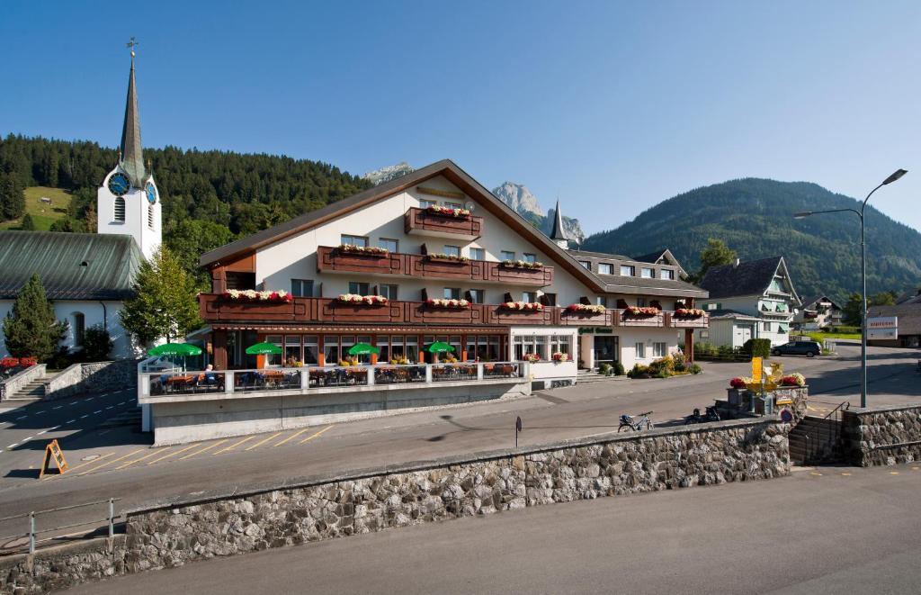 Sonne Hotel